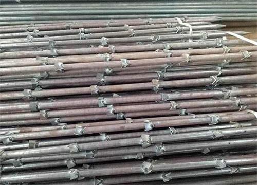 高安隧道钢花管